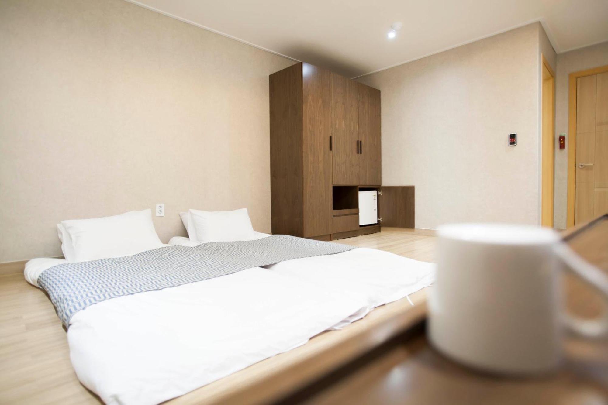 I-Check Hyunjin Hotel Donghae Buitenkant foto