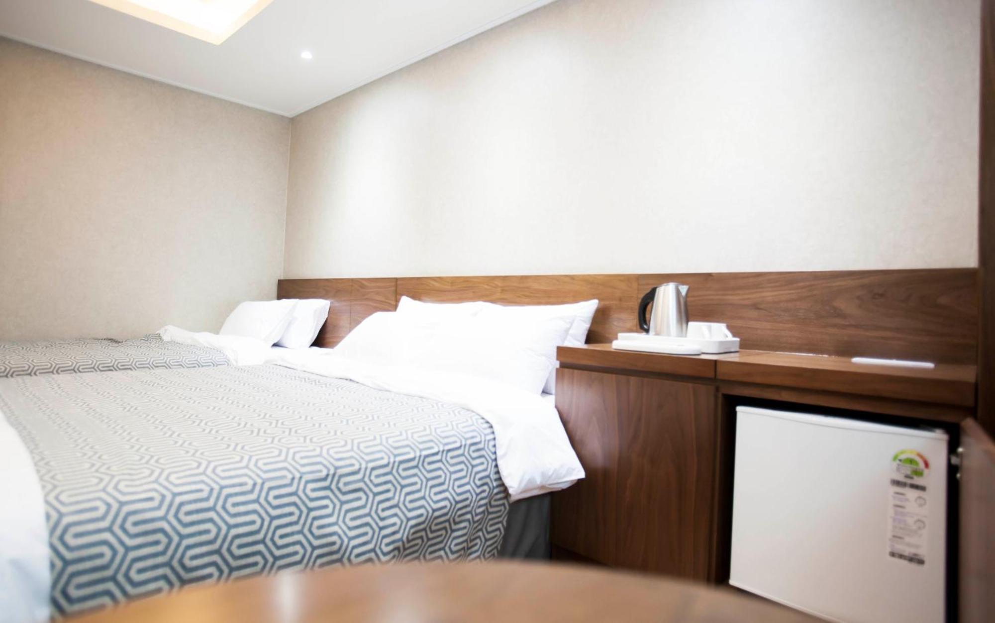 I-Check Hyunjin Hotel Donghae Buitenkant foto